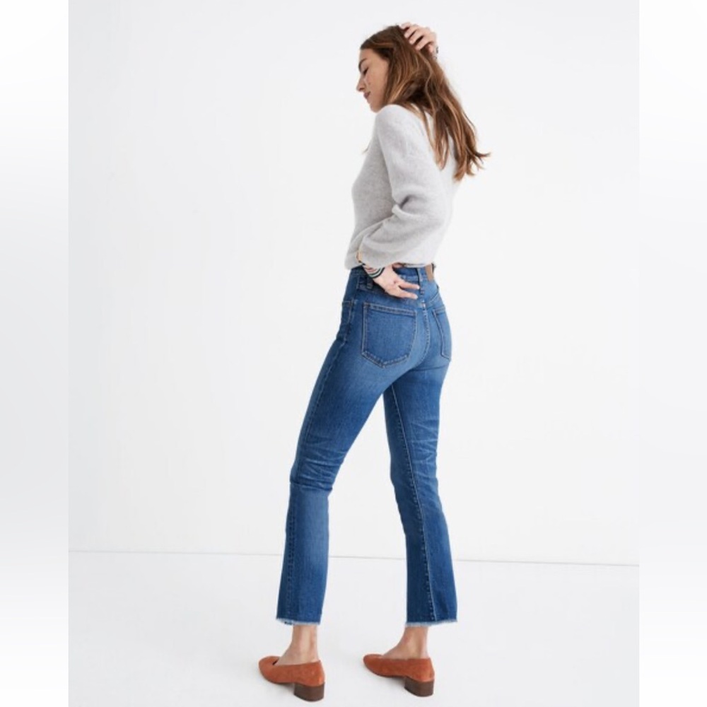 Madewell Cali Demi-Boot Jeans in Columbus Wash: Comfort Stretch Edition - Picture 12 of 13